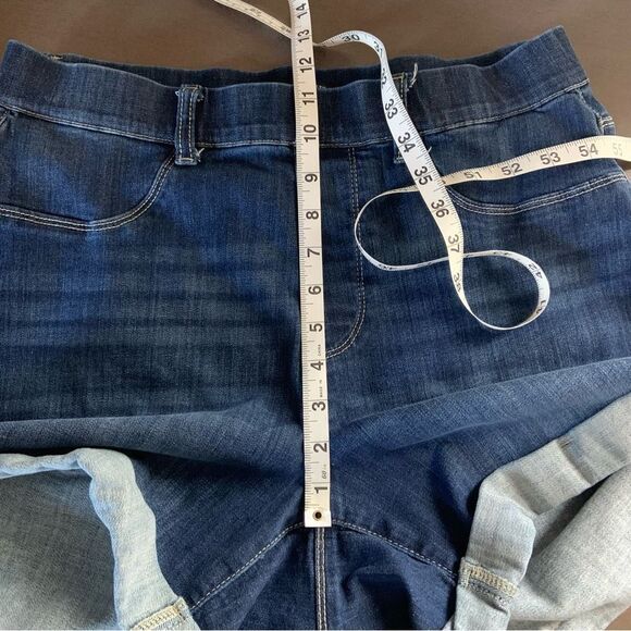 JUDY BLUE High Rise Pull On Cuffed Shorts Blue 1XL - Picture 14 of 15